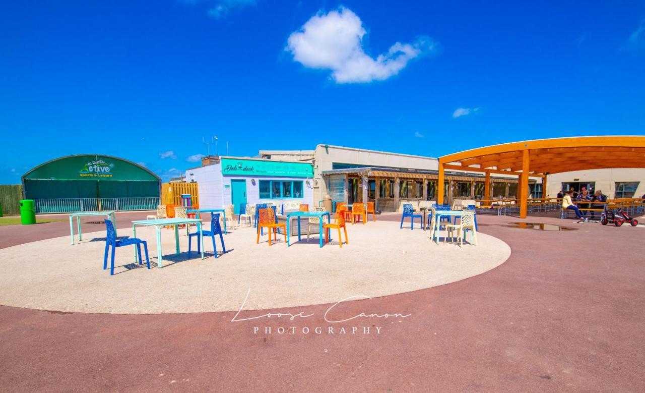Sea 'N' Stars Platinum Plus Holiday Home With Views, Free Wifi And Netflix Camber Exterior foto