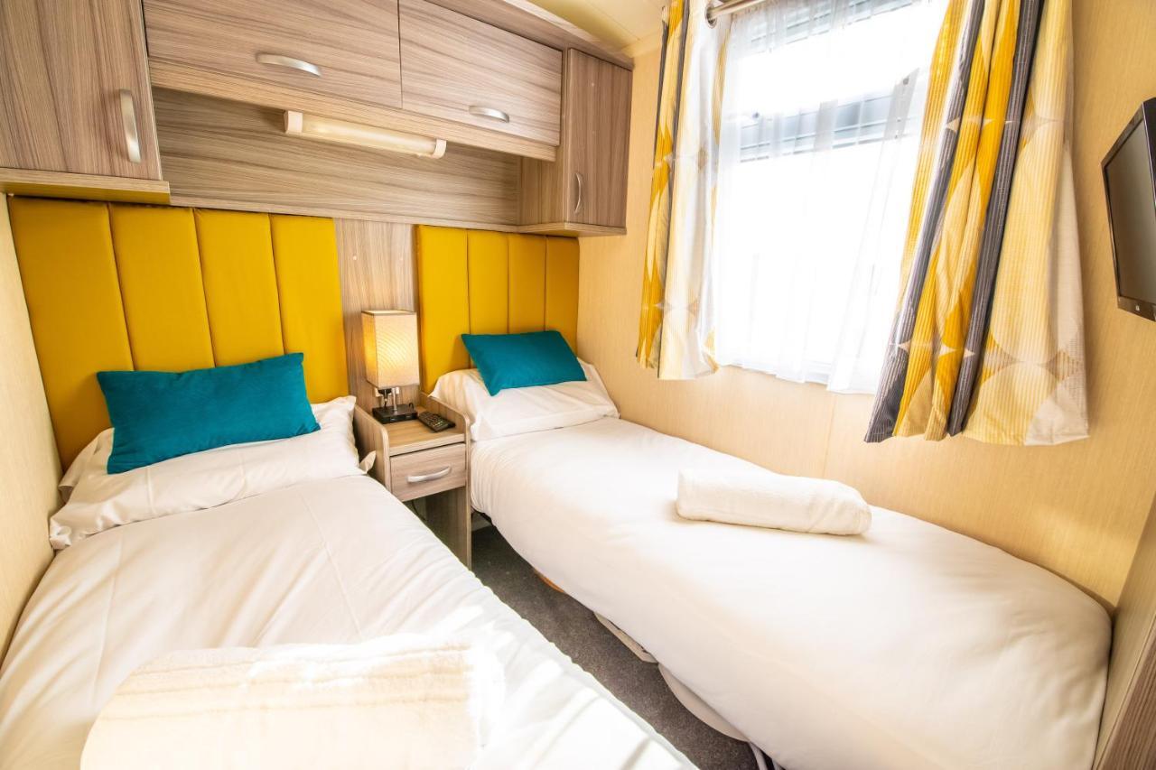 Sea 'N' Stars Platinum Plus Holiday Home With Views, Free Wifi And Netflix Camber Exterior foto